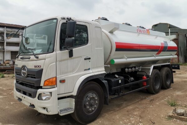 Xe bồn chở xăng dầu 20 khối Hino FM xi téc 20m3