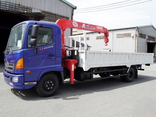 Xe tải hino FC gắn cẩu Unic 3 tấn