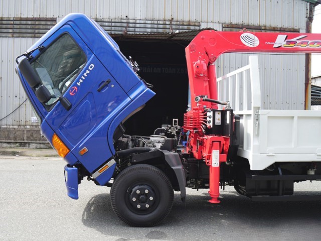 Xe tải hino FC gắn cẩu Unic 3 tấn