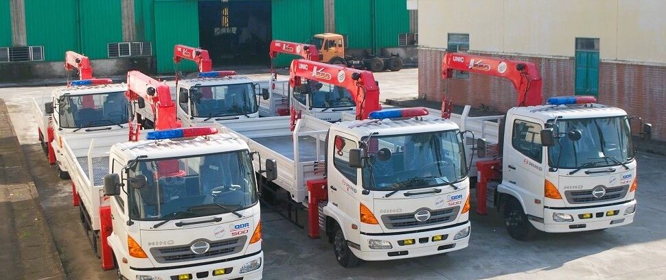 Xe tải Hino FC gắn cẩu Unic 3 tấn Xe tải hino FC gắn cẩu Unic 3 tấn