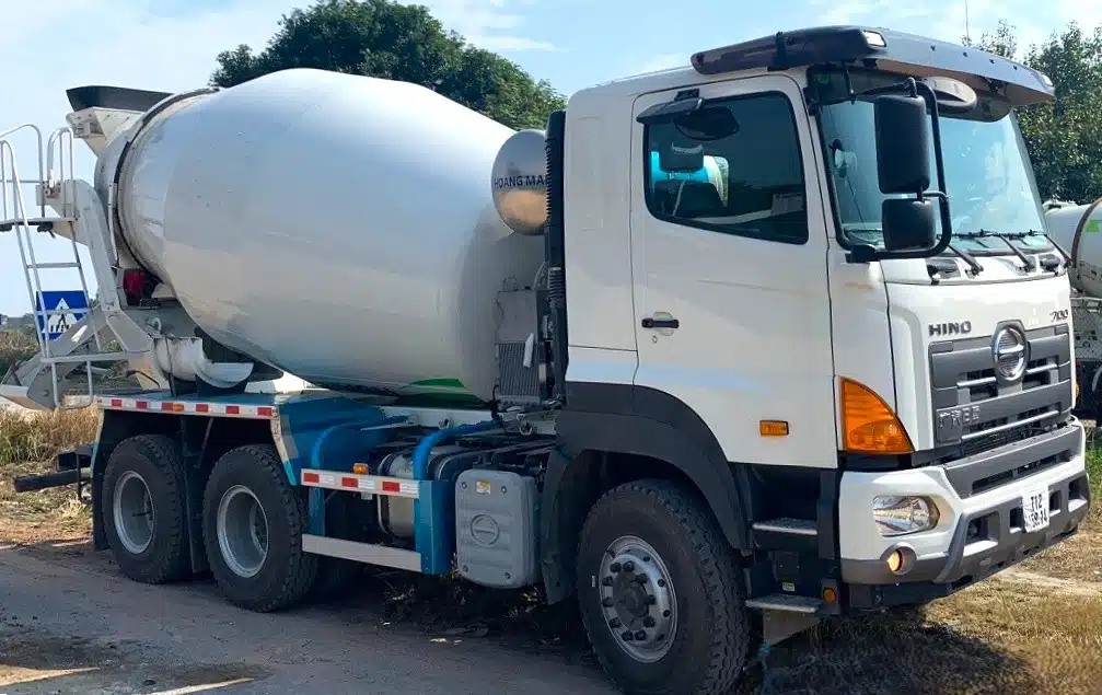 Xe bồn trộn bê tông Hino 12 khối CIMC