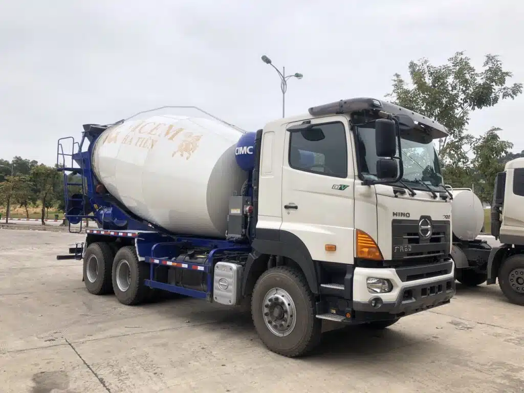 Xe bồn trộng bê tông Hino 12 khối CIMC