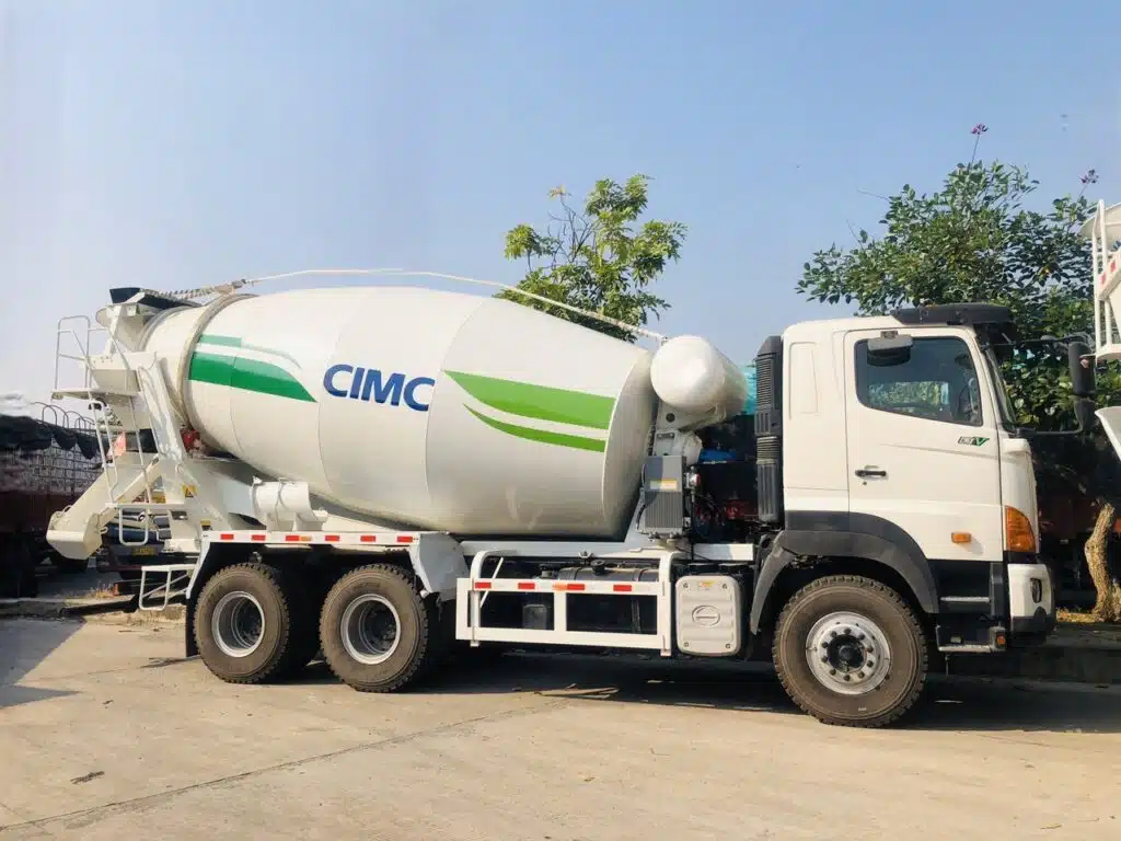 Xe bồn trộn bê tông Hino 12 khối CIMC Xe bồn trộng bê tông Hino 12 khối CIMC