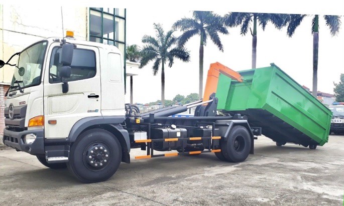 Xe chở rác thùng rời 14 khối Hino FG hooklift Xe chở rác thùng rời 14 khối Hino FG - hooklift