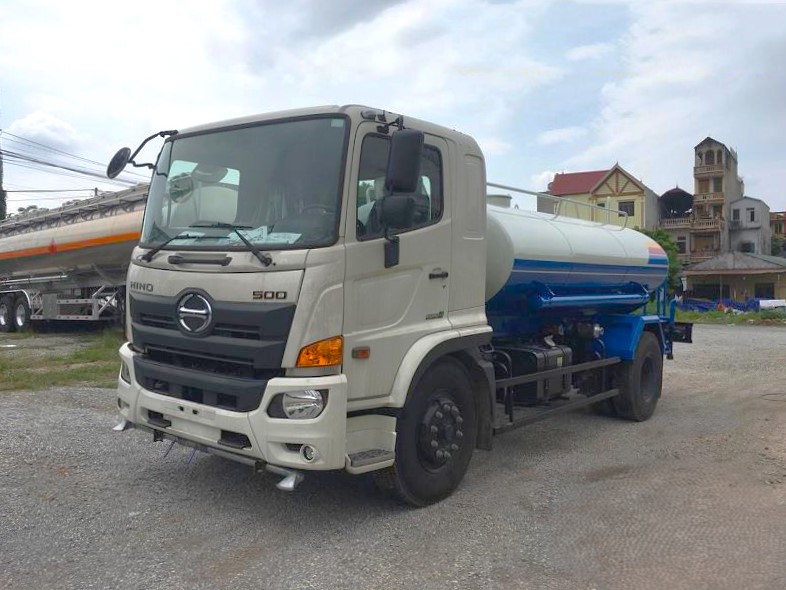 Xe bồn xitec phun nước tưới cây rửa đường 8 khối Hino FG Xe bồn xitec phun nước rửa đường tưới cây 8 khối Hino FG
