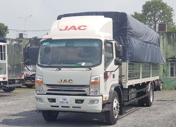 Xe tải JAC 8 tấn N800 thùng mui bạt dài 7.6m