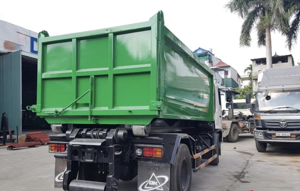 Xe chở rác thùng rời hooklift 14 khối Isuzu FVR