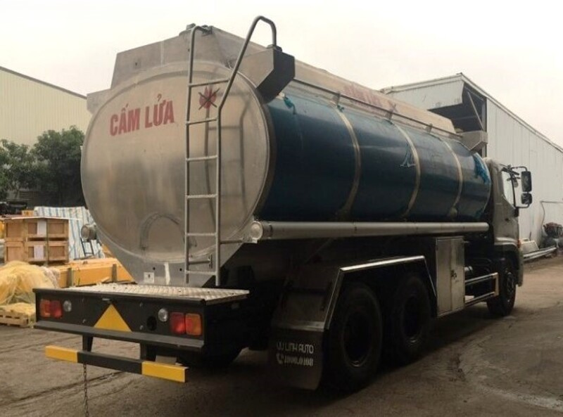 Xe chở xăng dầu 20 khối Hino FM bồn xi tec nhôm 20m3