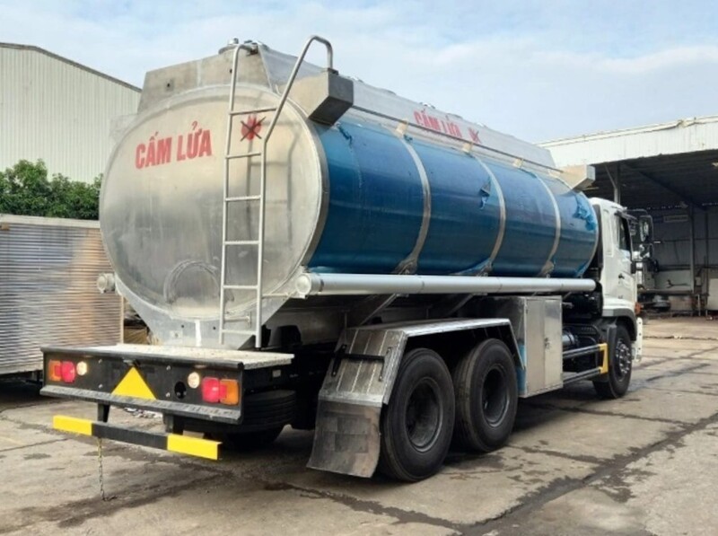 Xe chở xăng dầu 20 khối Hino FM bồn nhôm xi tec 20m3