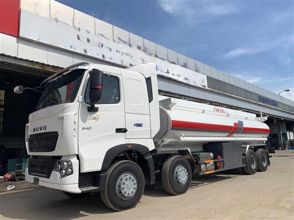 Xe chở xăng dầu 22 khối Howo 22m3