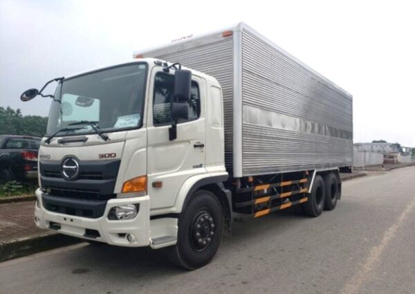 Xe tải Hino thùng kín Xe tải Hino 15 tấn thùng kín FM serries 500