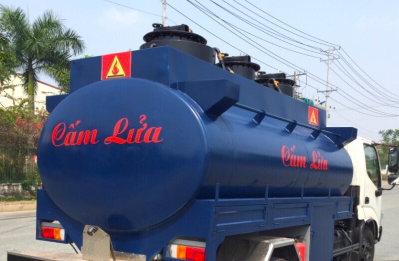 Xe bồn chở xăng dầu 6 khối Hino XZU WU xi téc 6m3
