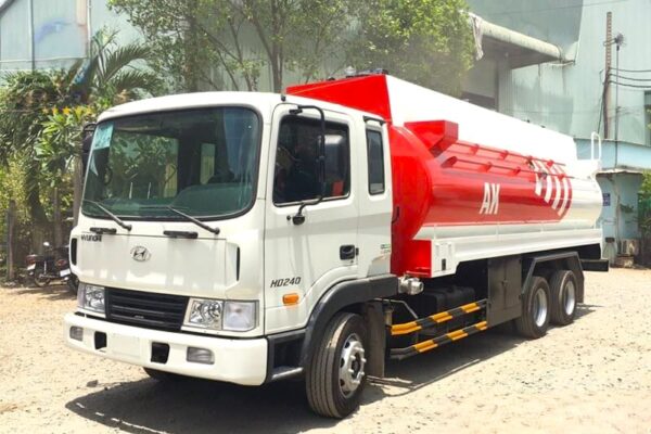 Xe bồn chở xăng dầu 18 khối Hyundai HD240 xi tec 18m3