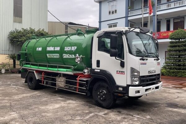 Xe hút chất thải 6 khối Isuzu FRR thông cống áp lực cao 6m3