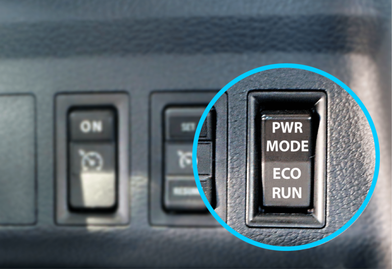 Xe đầu kéo Hino SS2P Euro 5 2 cầu nóc cao 38 tấn