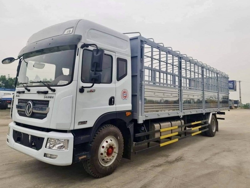 Xe tải 8 tấn Dongfeng D12 nhập khẩu thùng mui bạt 9m7