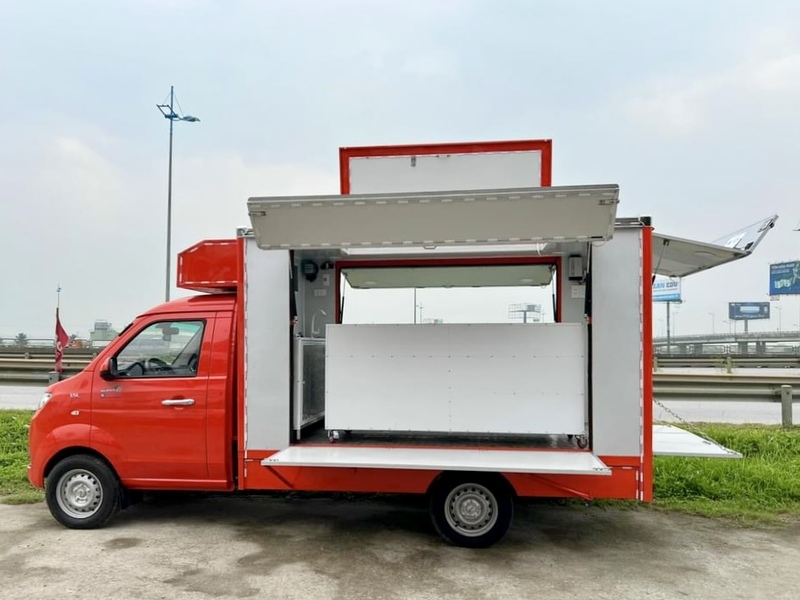 Xe bán hàng lưu động SRM T30 food truck