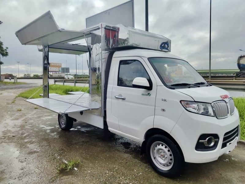 Xe bán hàng lưu động SRM T30 food truck