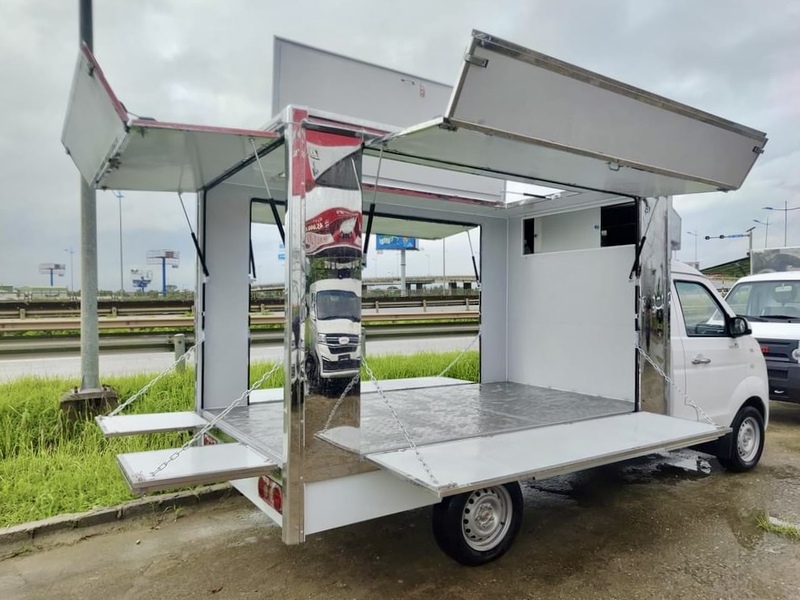Xe bán hàng lưu động SRM T30 food truck