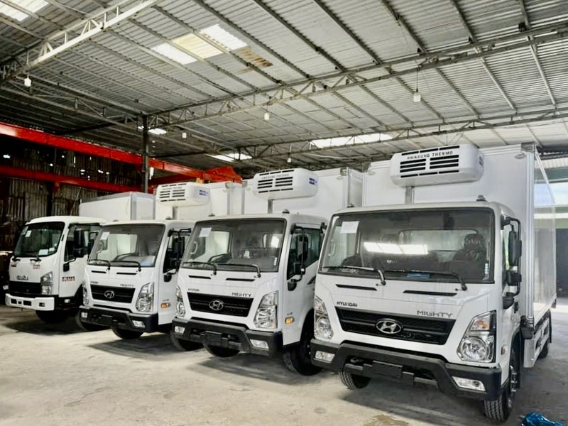 Xe tải thùng đông lạnh 7 tấn Hyundai EX8