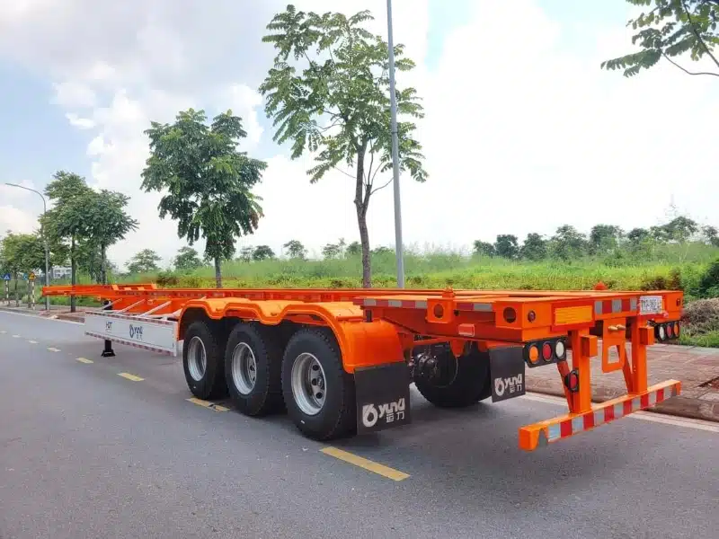 Mooc xương cổ cò 15.5m Yunli 33 tấn lốp không săm