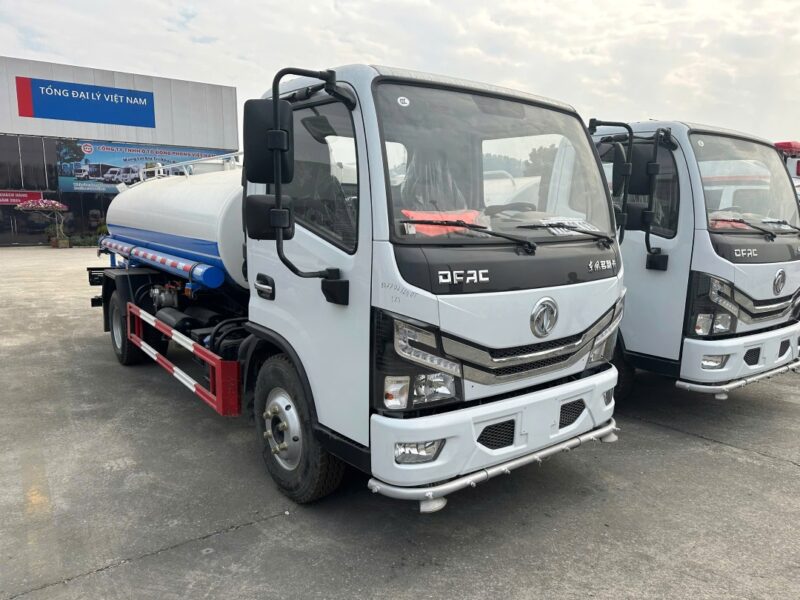 Xe nước 5 khối Dongfeng bồn xi téc phun nước rửa đường tưới cây 5m3 Xe nước 5 khối Dongfeng bồn xi téc phun nước rửa đường tưới cây 5m3