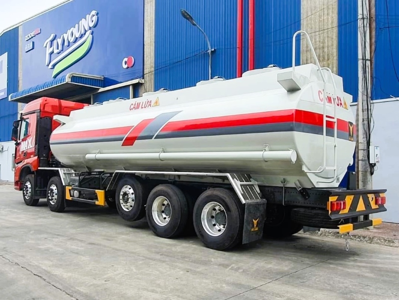 Xe bồn chở xăng dầu 26 khối Howo Max 5 chân