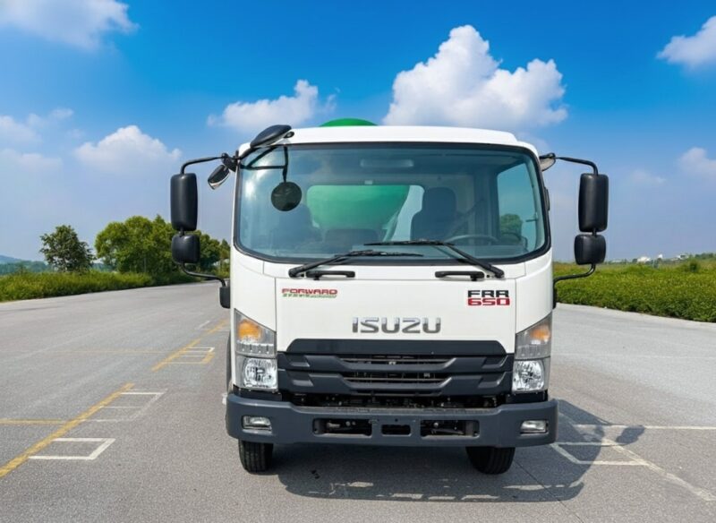 Xe ô tô hút chất thải 6 khối Isuzu FRR 650 bồn xitec 6m3 Xe ô tô hút chất thải 6 khối Isuzu FRR 650 bồn xitec 6m3