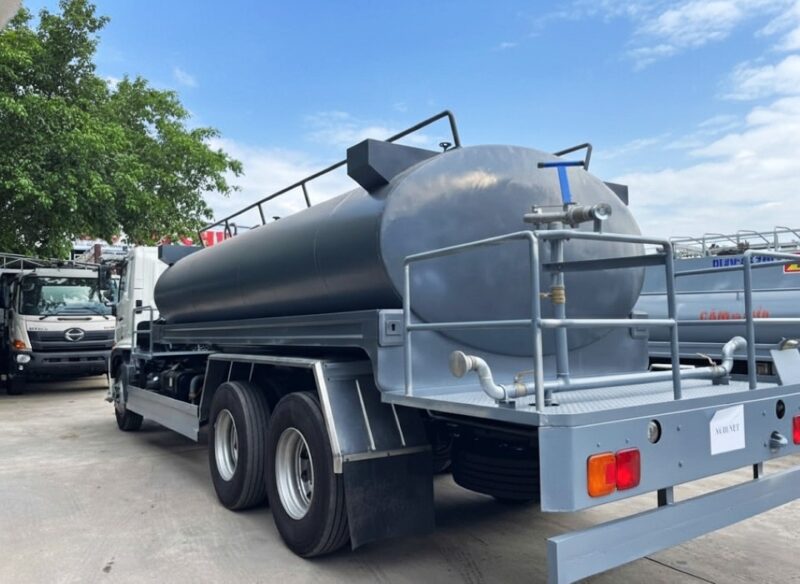 Cách vận hành Xe bồn 14 khối Hino FL e5 3 chân phun nước rửa đường tưới cây xi téc 14m3 Xe bồn 14 khối Hino FL e5 phun nước rửa đường tưới cây xi téc 14m3