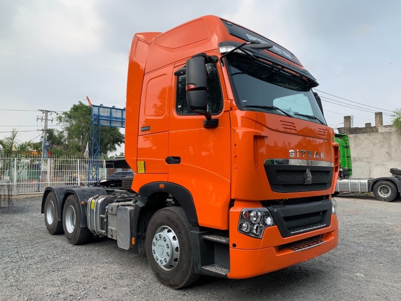 Xe đầu kéo Howo Sitrak T7H 440 số tự động 6x4