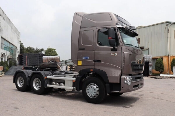 Xe đầu kéo Howo T7H 420 cầu láp 6x4