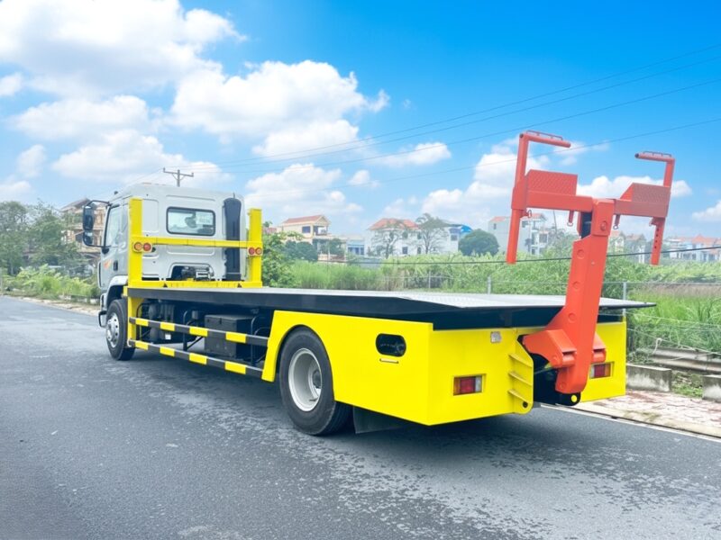 Xe ô tô nâng đầu sàn trượt càng kéo đa năng Chenglong M3 kéo chở xe chuyên dùng Xe ô tô nâng đầu sàn trượt càng kéo đa năng Chenglong M3 kéo chở xe chuyên dùng