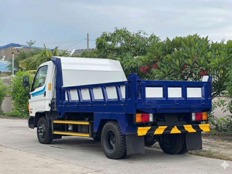 Xe ô tô tải ben tự đổ 3 khối Hyundai W750 euro 5 tải chở 3,5 tấn