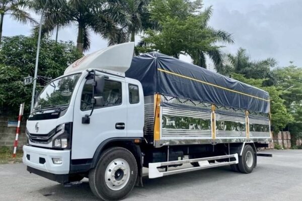 Xe tải 9 tấn Dongfeng D8 thùng mui bạt
