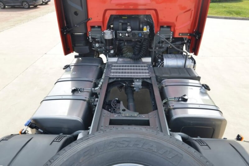 Xe đầu kéo Howo MAX 440Hp 6x4
