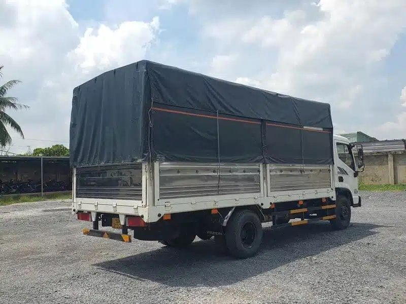 Xe tải 7 tấn Hyundai EX8 thùng mui bạt