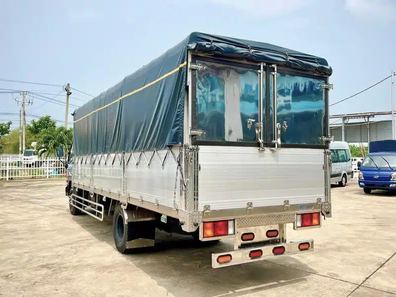Xe tải Hyundai EX8 7 tấn thùng kèo bạt